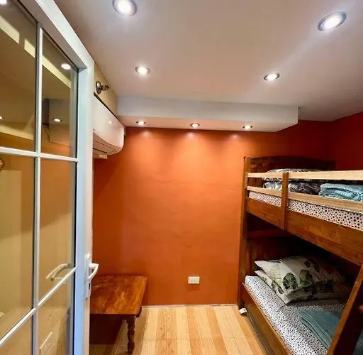 Huge & Vibrant 2 Bedroom Unit In