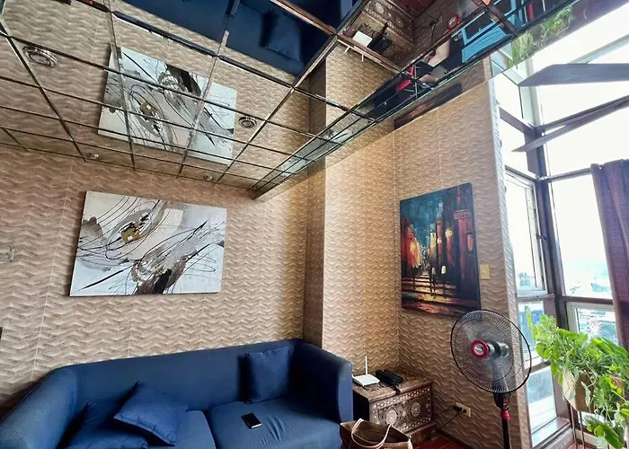Appartement Huge & Vibrant 2 Bedroom Unit In *