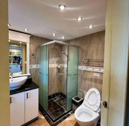 Huge & Vibrant 2 Bedroom Unit In Cebu